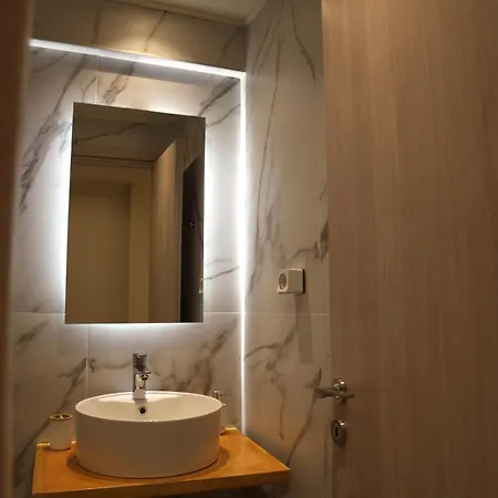 Sandika Apartament *