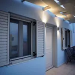 Апартаменти Sandika *