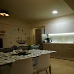 Апартаменти Sandika