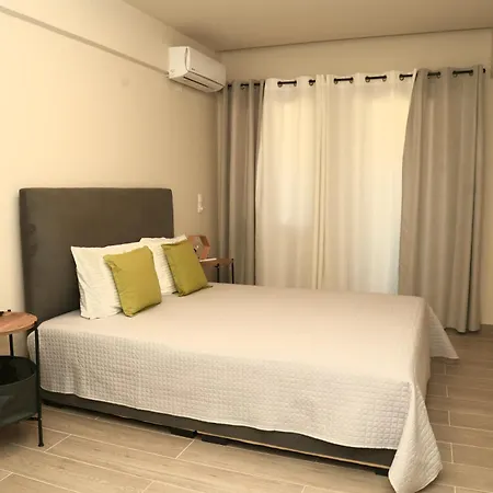 Sandika Apartment *